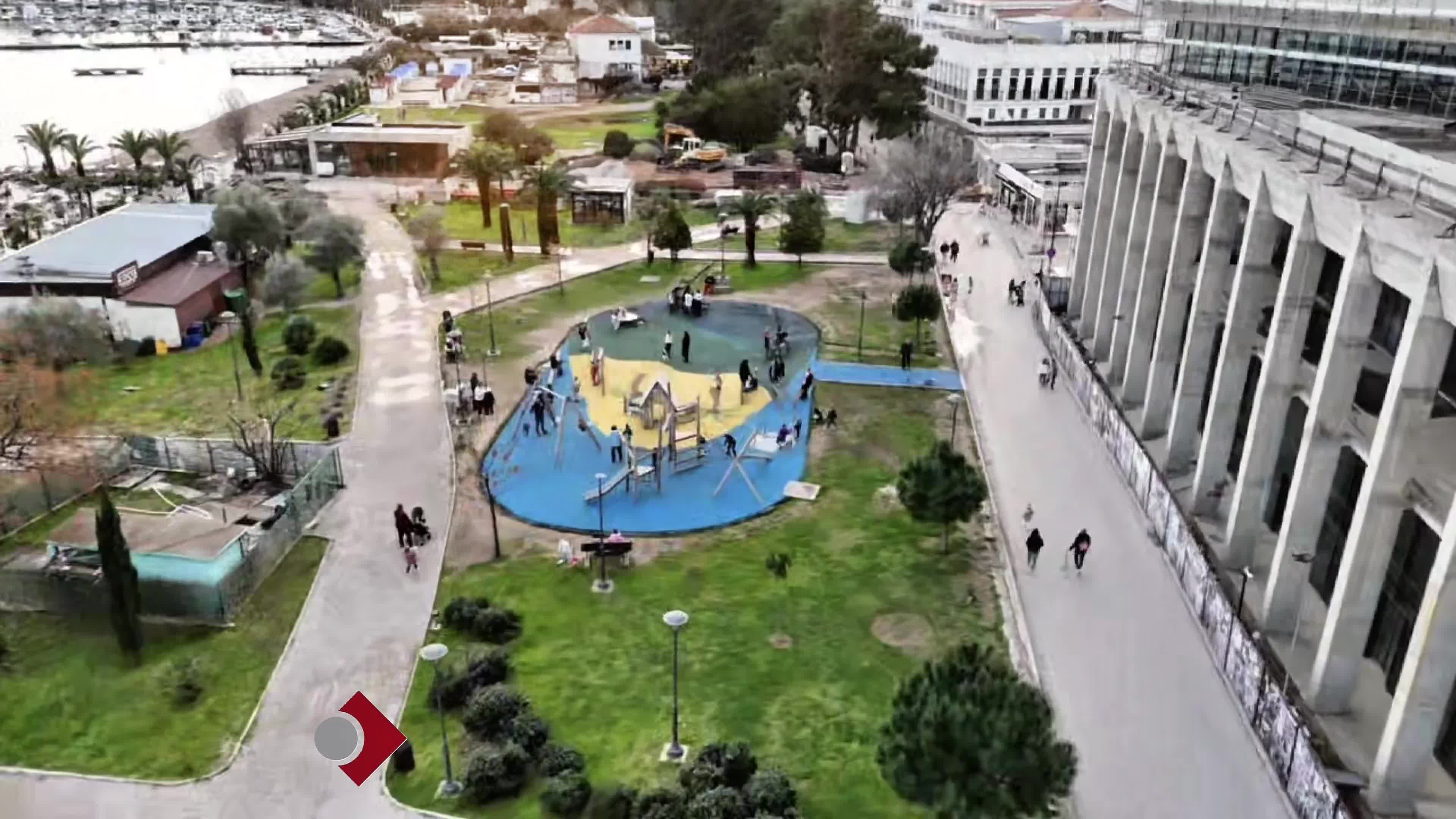 Park ispod pošte